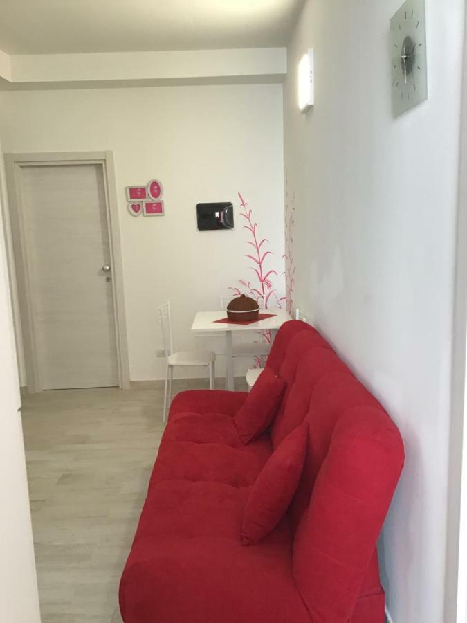 Appartamento Rubino - Lovely Little Flat 3 Minutes From Golf Club 5 Minutes From Lake Soiano Del Lago Exteriör bild