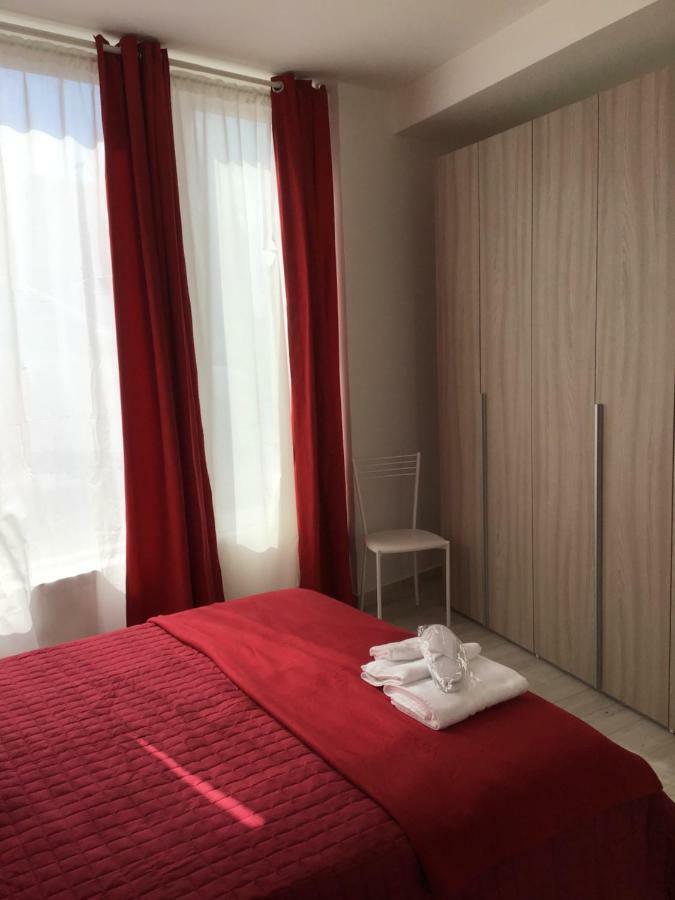 Appartamento Rubino - Lovely Little Flat 3 Minutes From Golf Club 5 Minutes From Lake Soiano Del Lago Exteriör bild