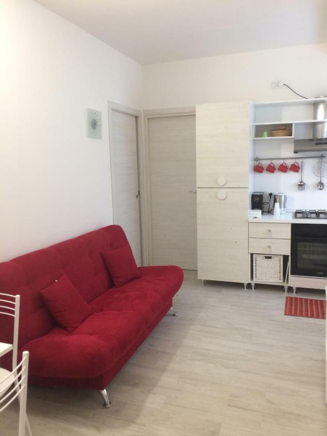 Appartamento Rubino - Lovely Little Flat 3 Minutes From Golf Club 5 Minutes From Lake Soiano Del Lago Exteriör bild